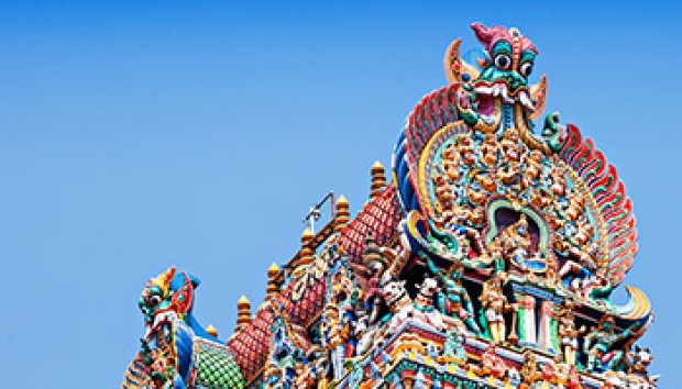 Weekend Surprises: Enjoy 10% off in Premiere and Economy on flights to India