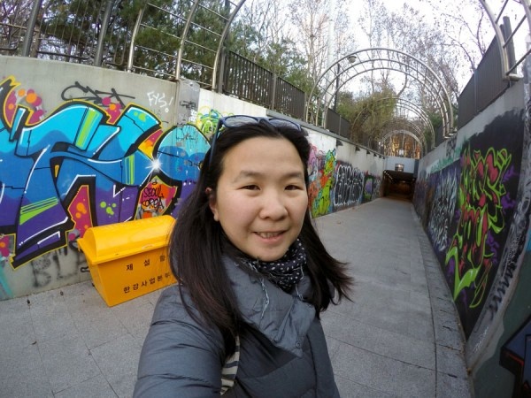 selfie in hongdae tunnel