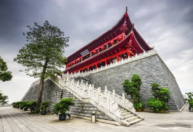 Two-to-Travel Early Grab fares to China from SGD388 all-in with Cathay Pacific