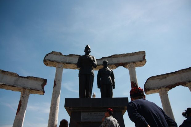 heroes monument surabaya