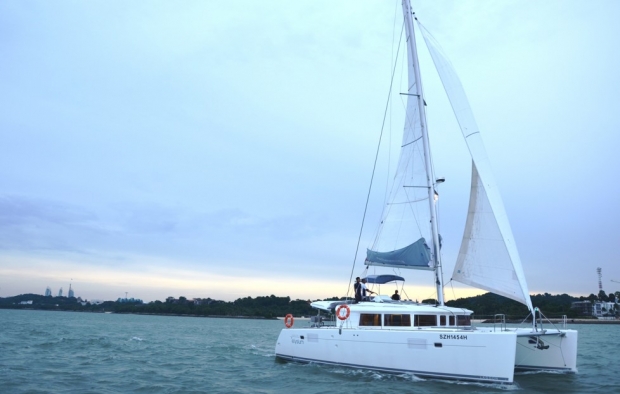Up to 40% Savings on Yacht Charters with Lloyd Marine and American Express