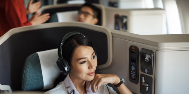 Two-to-Travel Business Class Advance Purchase Fares in Cathay Pacific with UOB Reserve, Visa Infinite and Privilege Banking Cards