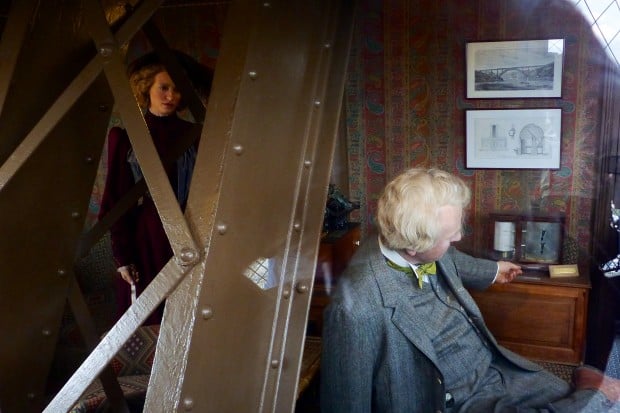 eiffel tower secret apartment