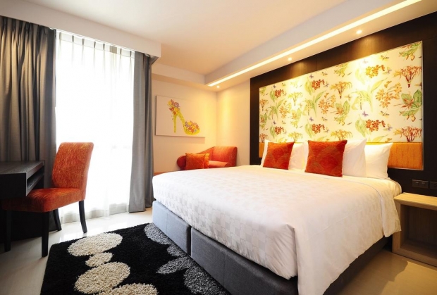 3D/2N Best Friends Forever Getaway in Hotel Clover Asoke Bangkok with DBS Card