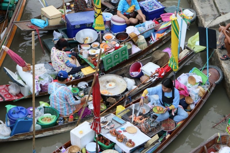 Amphawa Floating Market