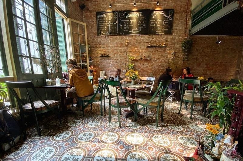 15 Best Cafes in Hanoi for Delicious Brews and Brunch