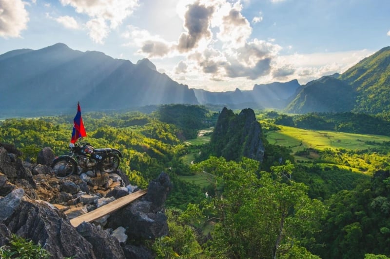 laos hike