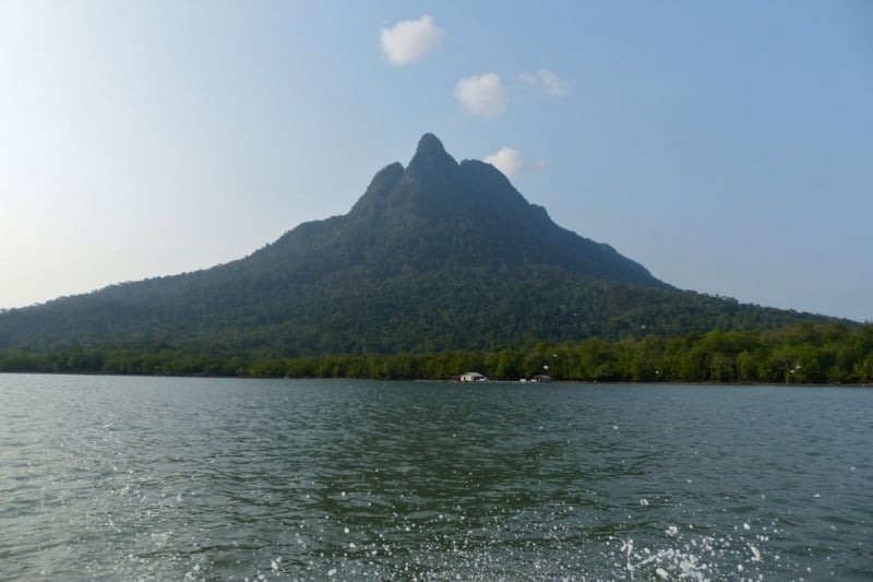 mount santubong