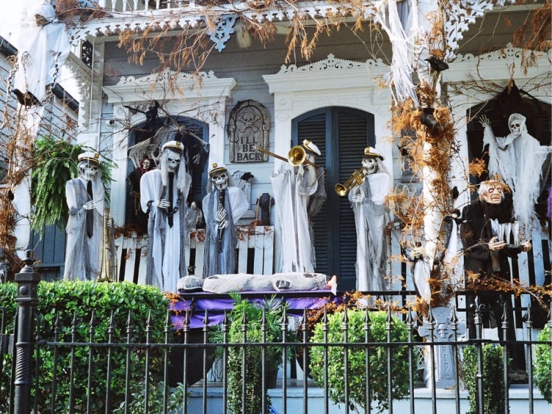 How to Spend Halloween in New Orleans, Dance Clubs Near Me