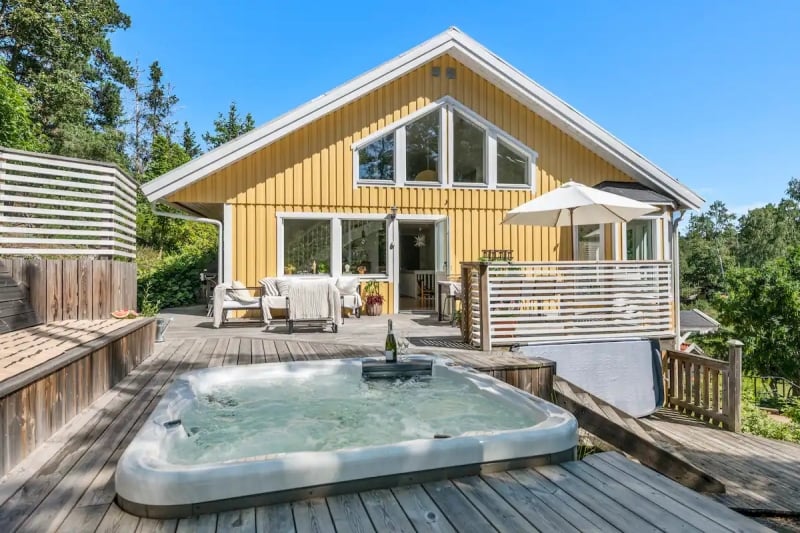 This family Airbnb in Saltsjö-Boo