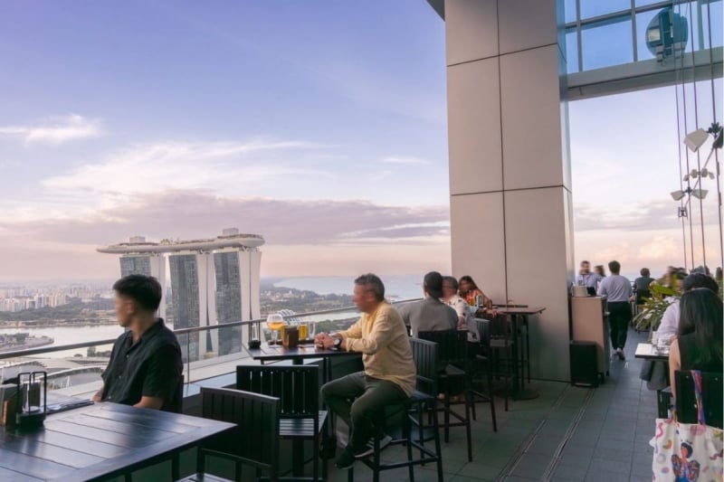 f1 rooftop bar singapore