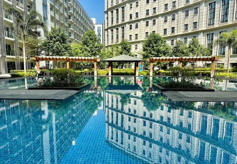 airbnb manila with pool