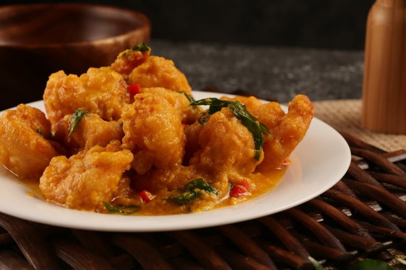 salted egg prawns Shiok Shiok Singapore Famous Hawker Food in Banawe