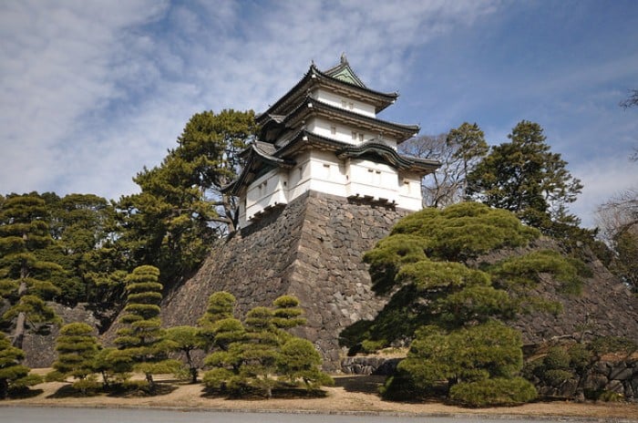 Visiting the Imperial Palace is one of the things to do in Tokyo