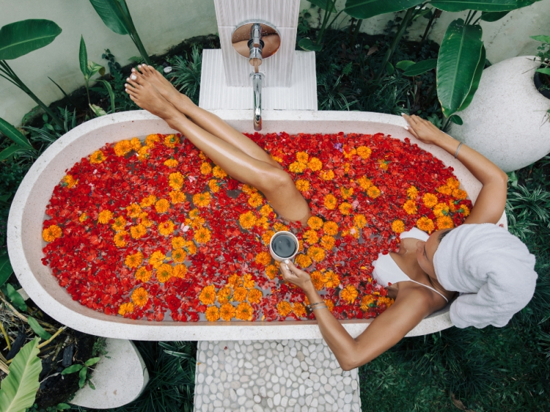 Relaxing bath, luxury accommodation