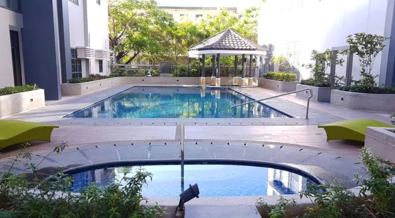 airbnb manila with pool