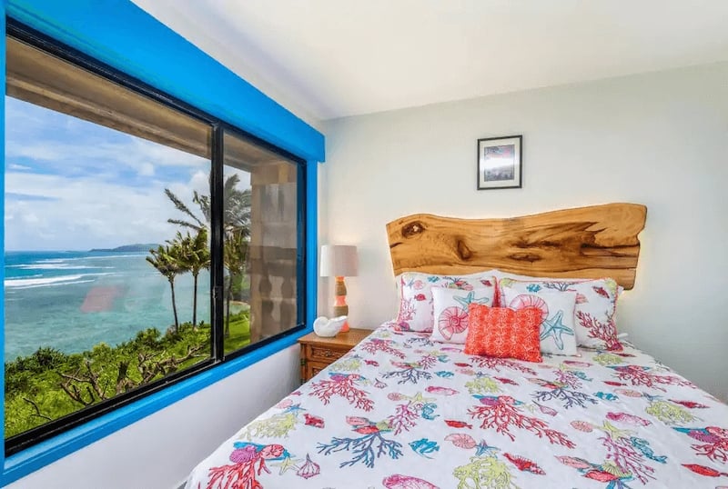 seaside condo vacation rental in Hawaii
