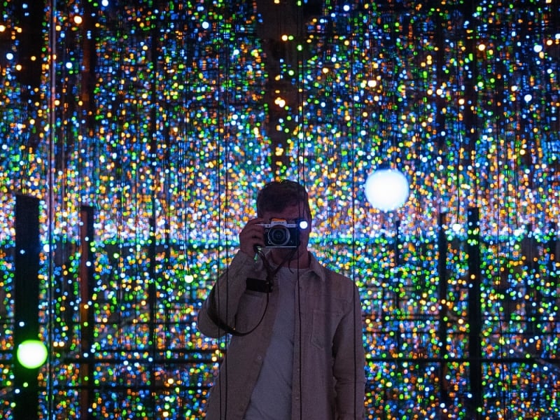 Infinity Mirror Rooms, The Broad