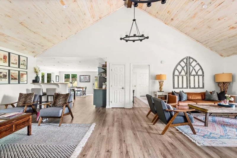 Airbnbs in Franklin