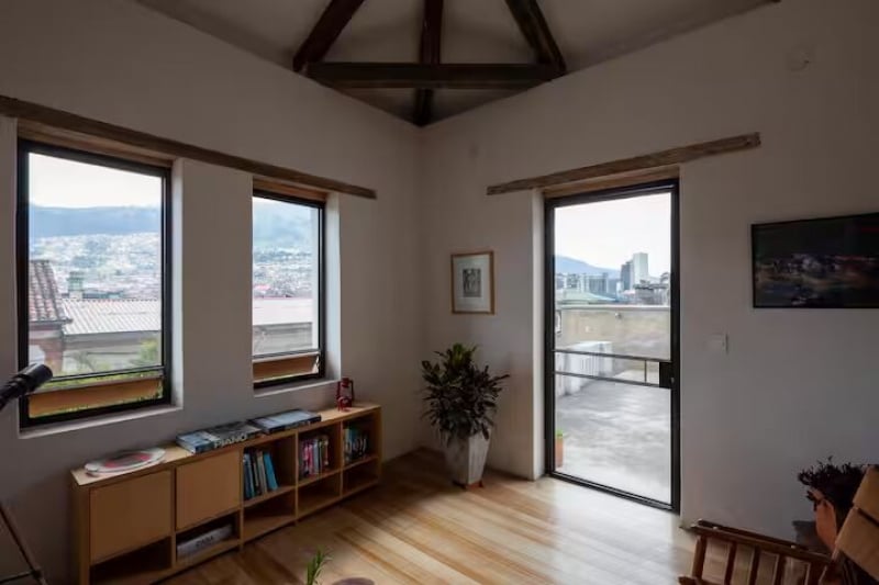 garden house Airbnbs in Quito historic 