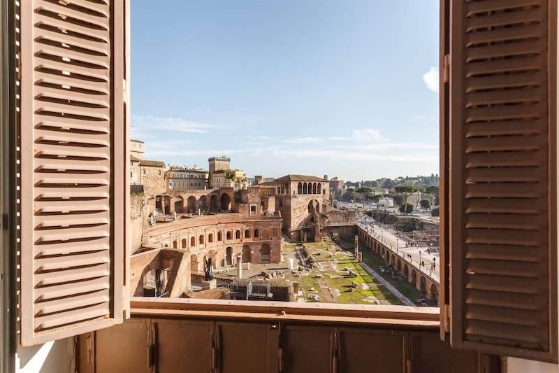 Airbnb near the Roman Forum in Rome 
