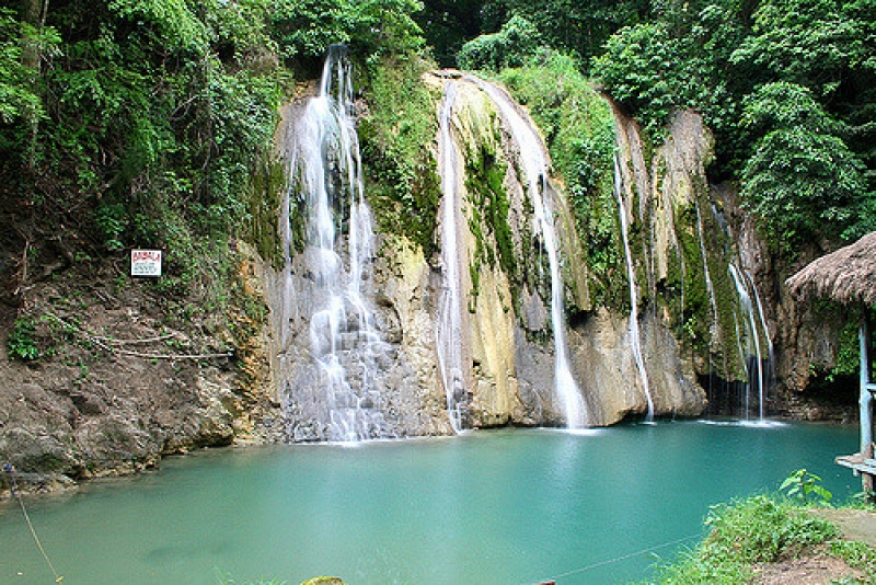 weekend getaways near manila