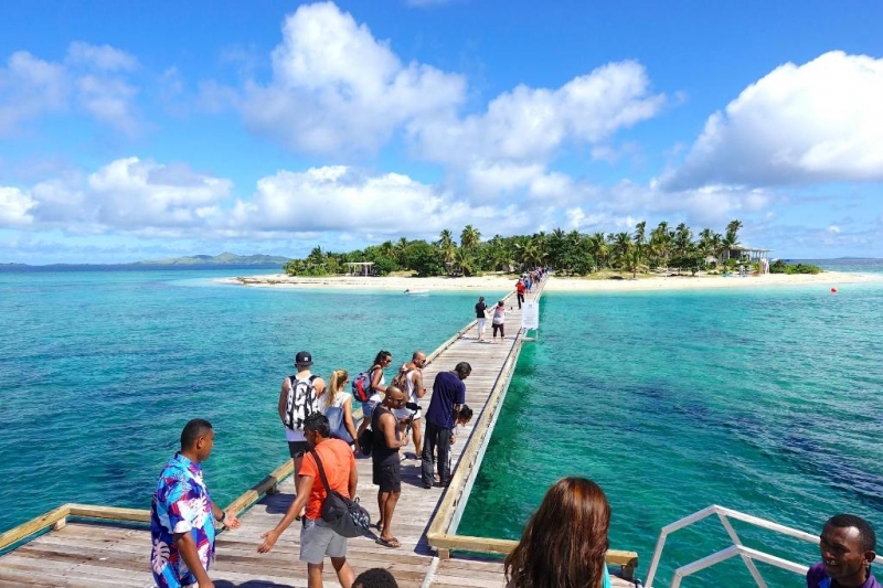 beach club in fiji