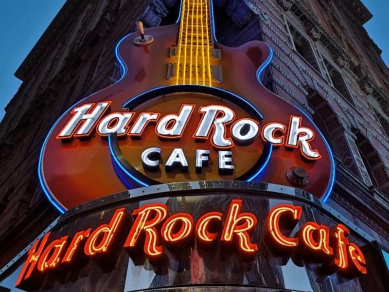 hard rock cafe singapore