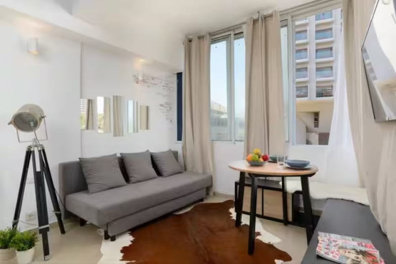 Airbnb Tel Aviv Beach views