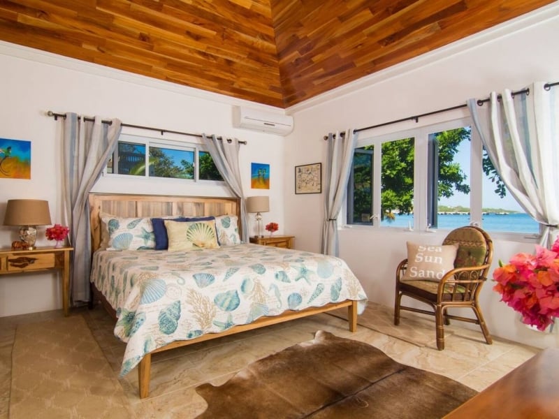 Airbnbs in Jamaica