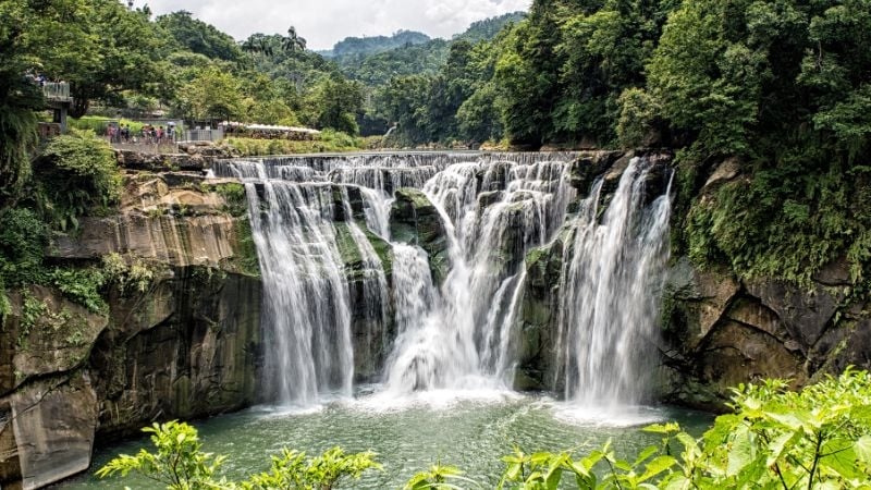 Shifen waterfall
