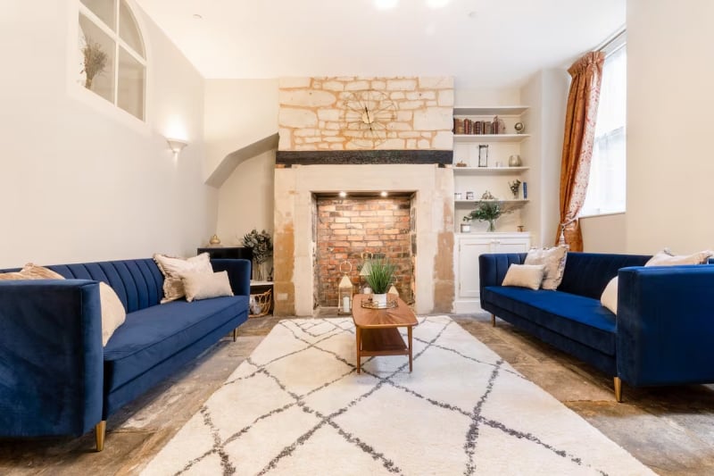 Airbnb Bath near Roman Baths 