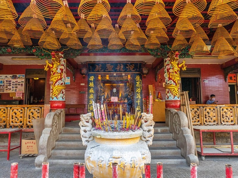  Lung Mo Temple 