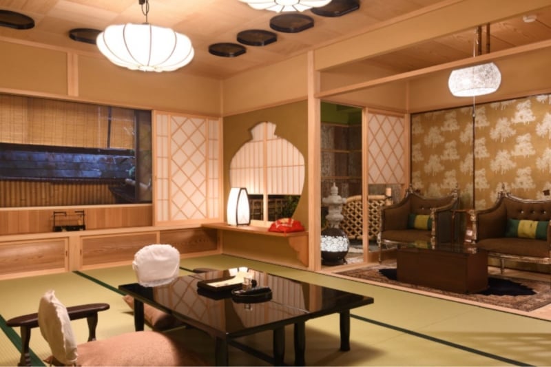 kyoto ryokan autumn