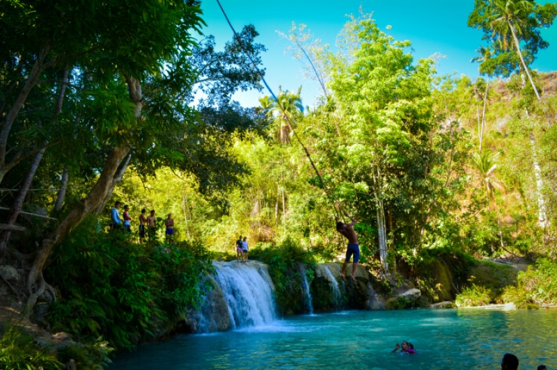 Cambugahay Falls