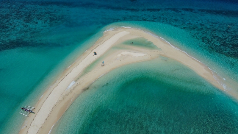 sandbars in the philippines white island camiguin