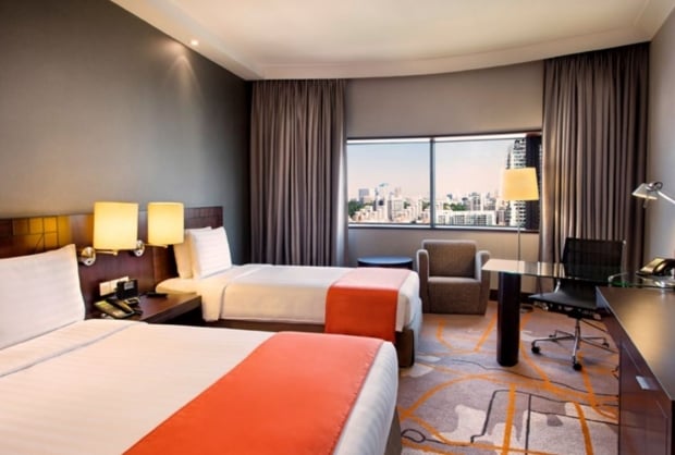 Stay at Holiday Inn Singapore Atrium at 20% Off with HSBC Card