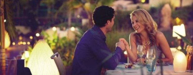 Enjoy Complimentary Breakfast, Upgrade and more on your Stay in Raffles with Visa