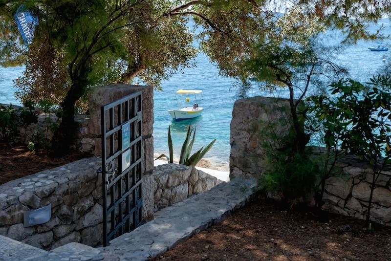15 Airbnb Homes in Croatia for a Relaxing Mediterranean Holiday
