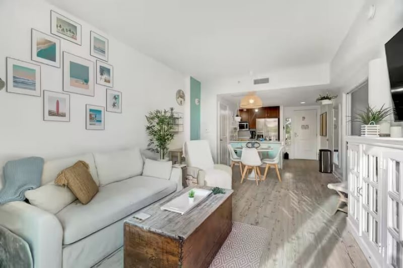 stylish condo Airbnb Stays in Boynton