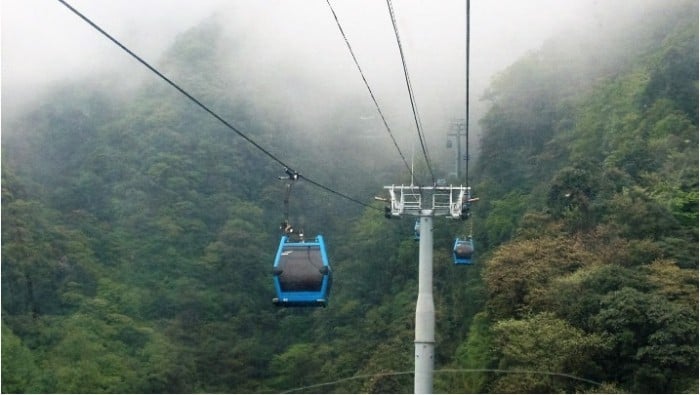 A Guide to Mount Jinfo, the Highest Peak of China's Dalou Mountains