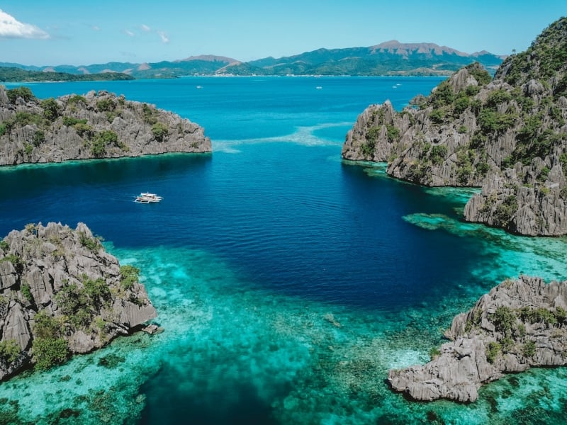 traveling or travelling philippines