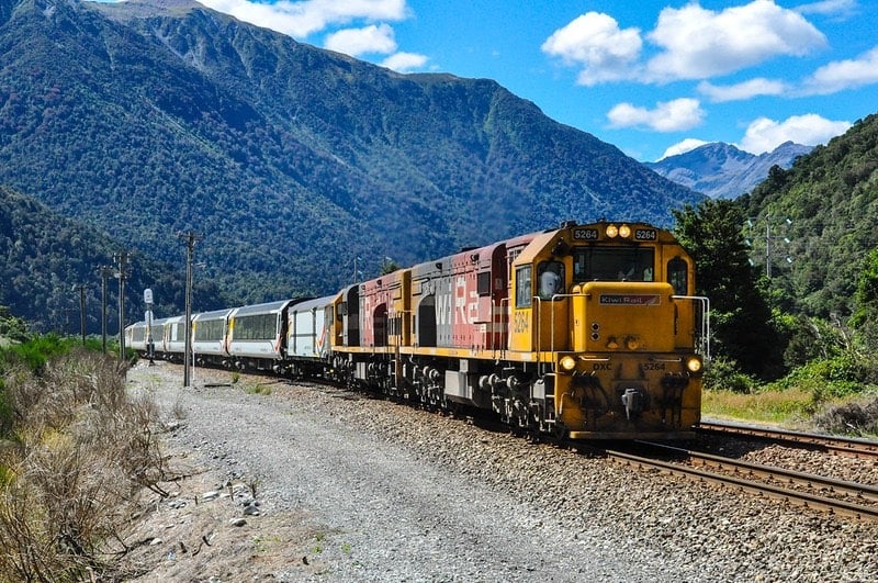 Best Reasons to Visit New Zealand: Scenic Trains