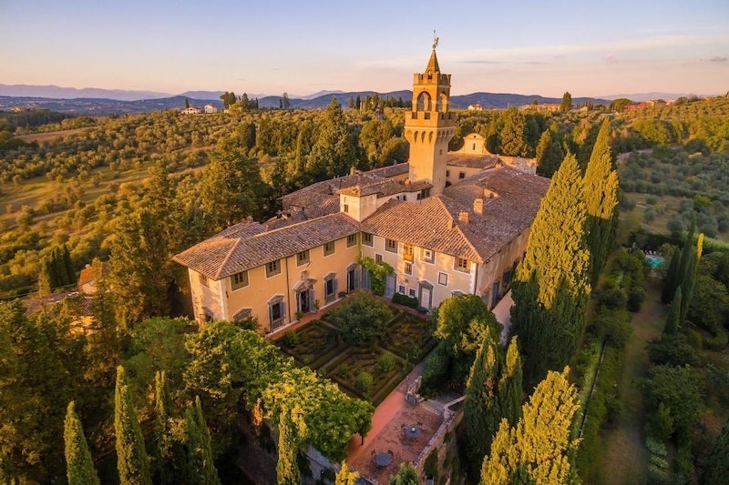 Airbnb Castle: Castello di Montegufoni