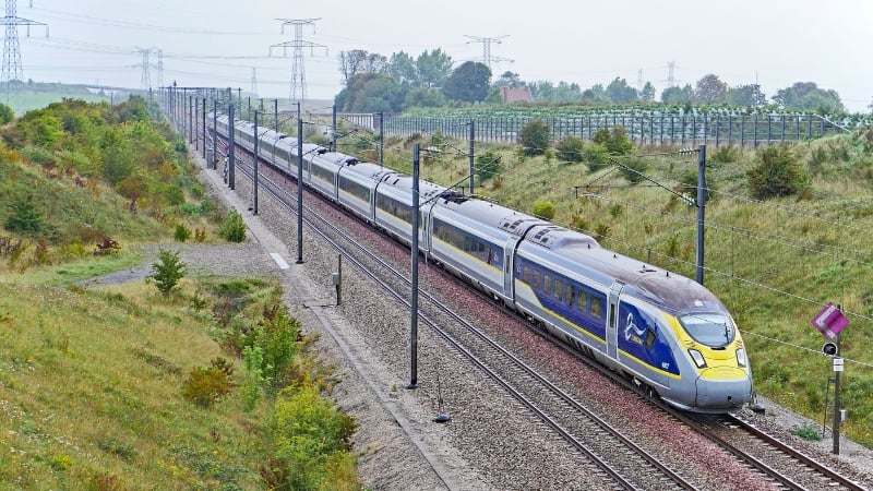 eurostar high speed train channel tunnel