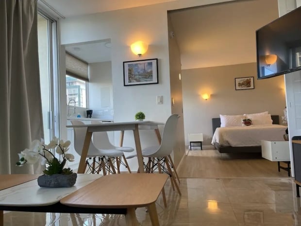 cozy Airbnb in Waikiki with a prime location