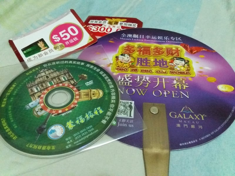 macau free souvenirs