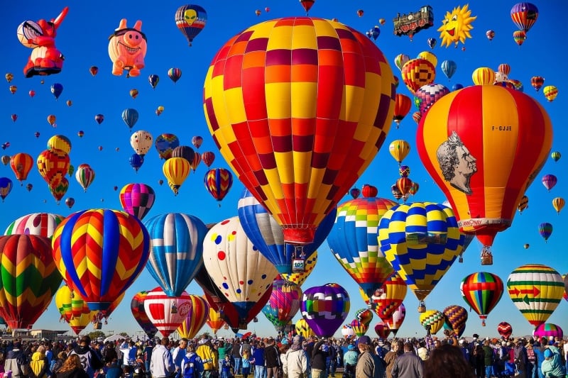 13 Hot Air Balloon Festivals Around The World You Have To See!