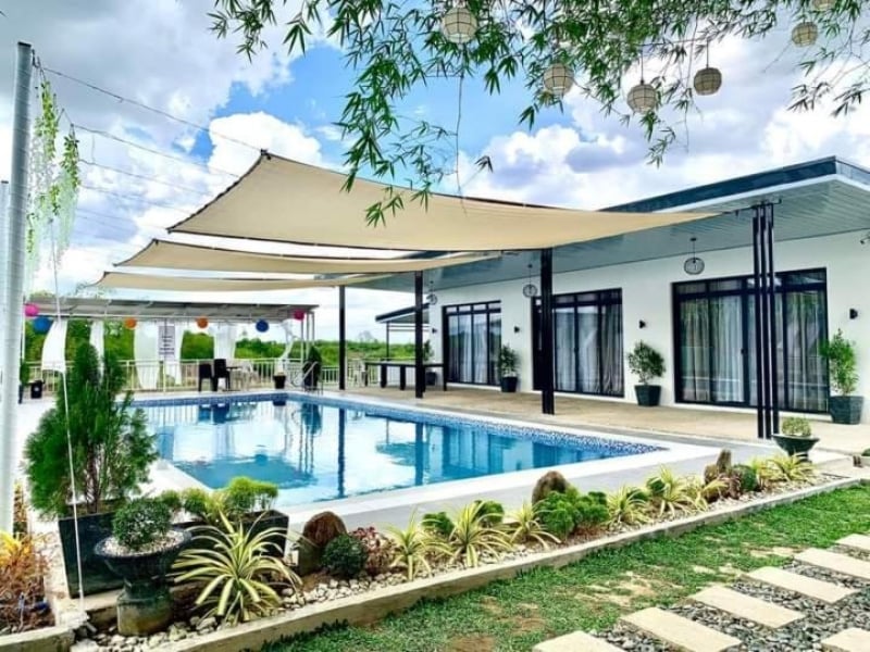 Antipolo villa with private pool