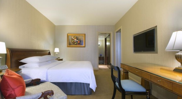 Get 15% Off Hotel Rates in Sheraton Singapore with Standard Chartered Bank